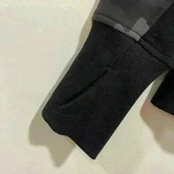 Triumph Black Camouflage Printed Zip Up Hoodie XS - Picture 11 of 14